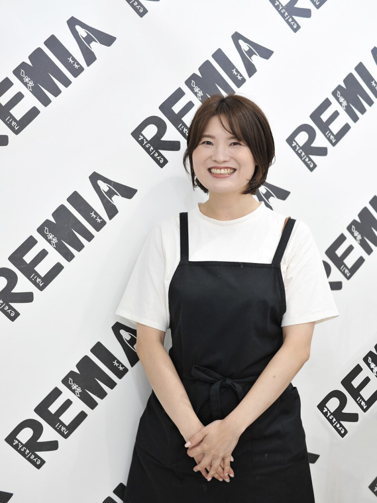 上大岡のアイラッシュ・ネイルサロン「REMIA kamiooka（レミア　上大岡）」のスタッフ「UJIIE AYAKA」の画像